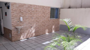 Apto 5 Duplex 3 Quartos Completo Fogão Ar Cond Geladeira Todo Seu Não divide com ninguém Centro Praia da Costa